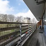 Guestready - Modern Home With Balcony No Wifi