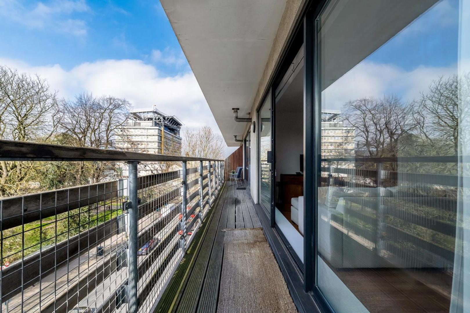 Guestready - Modern With Balcony No Wifi Appartamento